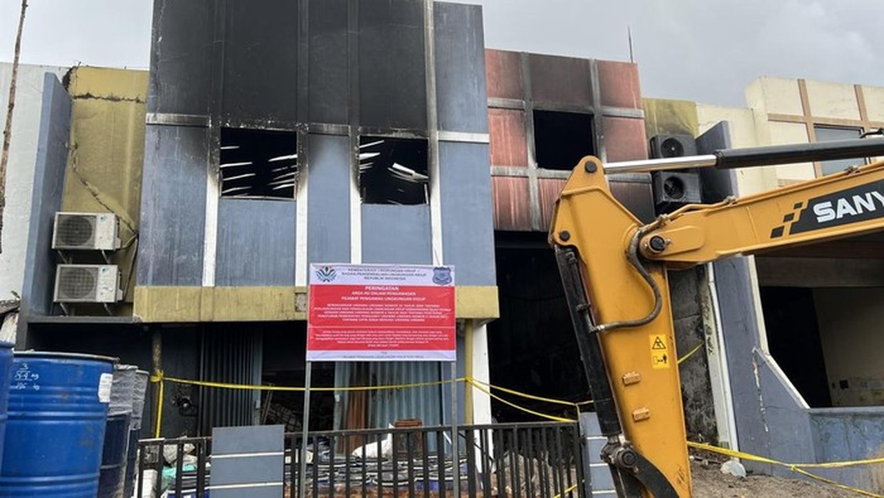 Gudang Pestisida Terbakar di Tangsel Kini Digaris Polisi, Cemari Sungai Cisadane