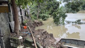 Longsor Hutan Bambu Bekasi: Jalan Terputus, Saung Hanyut Akibat Pengosongan Debit Air