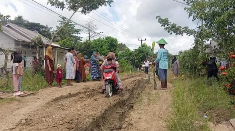 Pemprov Banten Alokasikan Rp 167,4 Miliar untuk Perbaikan 33 Titik Jalan Desa Prioritas