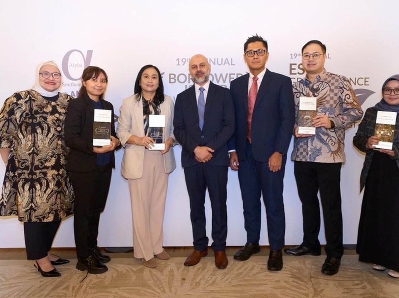 Pegadaian Sabet Penghargaan Internasional untuk Sukuk dan Social Bonds Senilai Rp 4,4 Triliun