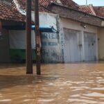 Banjir Cirebon Rendam Tiga Kecamatan, 1.505 Warga Terdampak Luapan Sungai