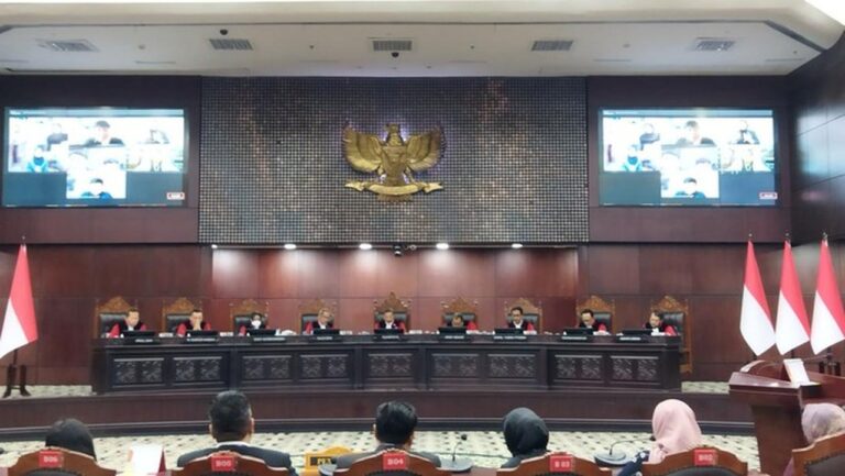 Mahkamah Konstitusi Tolak Gugatan Legalisasi Pernikahan Beda Agama