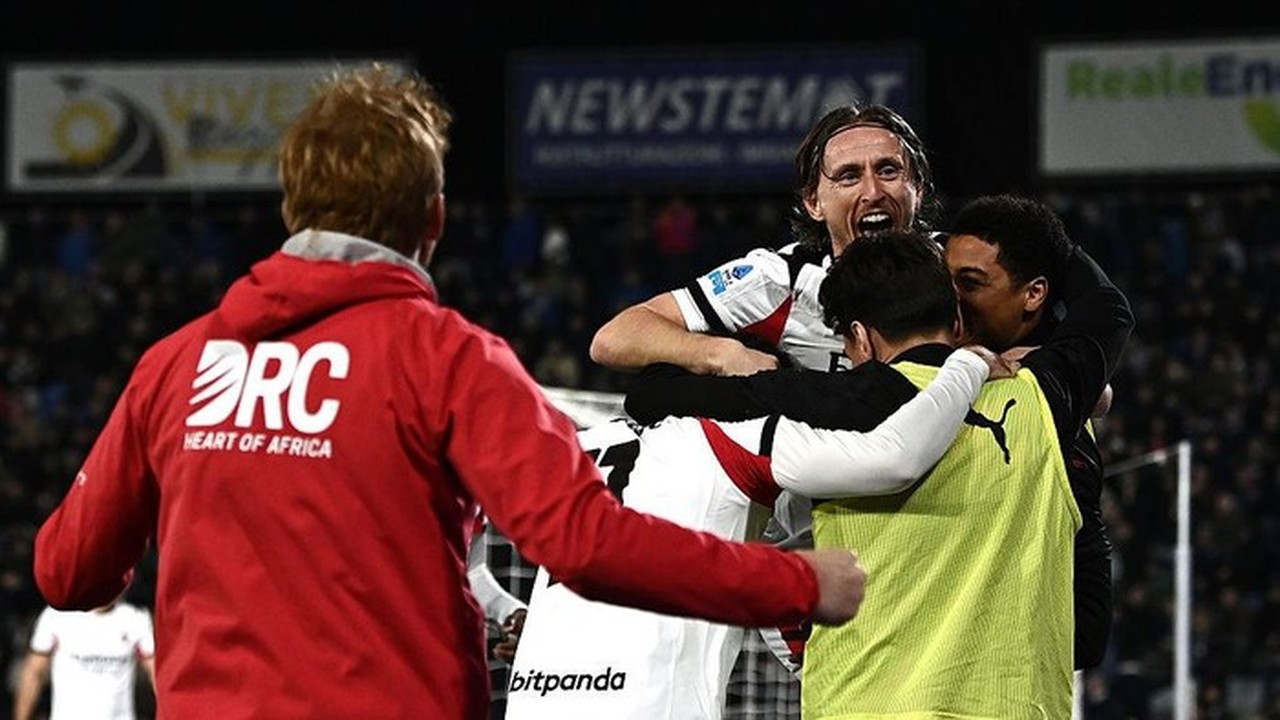 Luka Modric Bawa AC Milan Raih Kemenangan Dramatis 2-1 atas Pisa di Liga Italia Luka Modric Bawa AC Milan Raih Kemenangan Dramatis 2-1 atas Pisa di Liga Italia