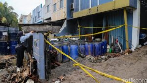 Bau Menyengat Pabrik Pestisida di Tangsel Masih Tercium, Pemkot Lakukan Penaburan Karbon Aktif