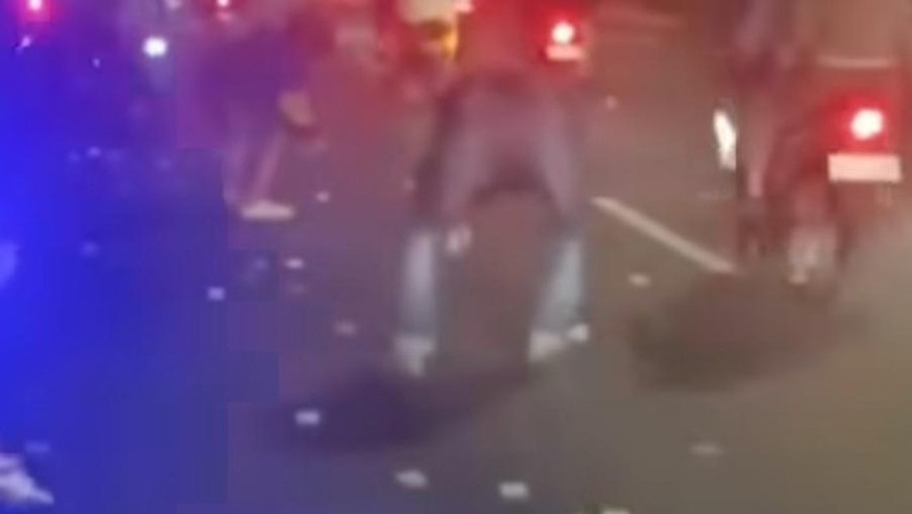 Uang Misterius Berceceran di Jalan Tegar Beriman Bogor, Pemilik Belum Ditemukan Uang Misterius Berceceran di Jalan Tegar Beriman Bogor, Pemilik Belum Ditemukan