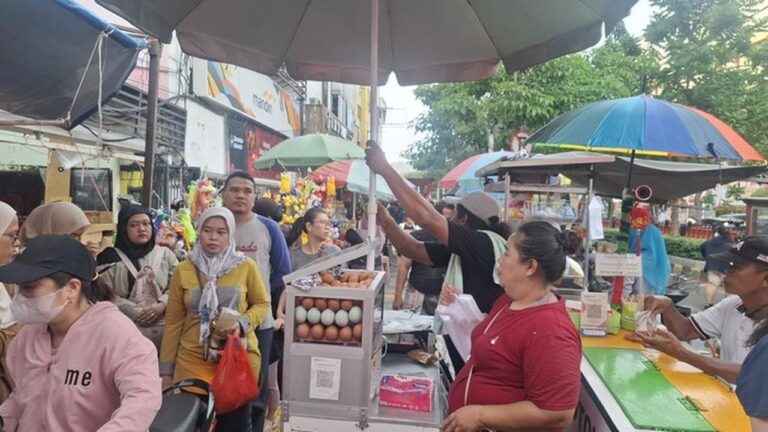 Trotoar Glodok Kembali Penuh PKL dan Parkir Liar Usai Ditertibkan Petugas Gabungan