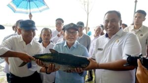 Zulhas Targetkan Pembangunan 20 Ribu Hektare Tambak dan 2.000 Desa Nelayan Tahun Ini