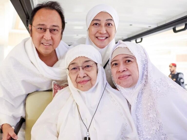 Megawati Soekarnoputri Berdoa di Tanah Suci Agar Dijauhkan dari Fitnah dan Kedengkian