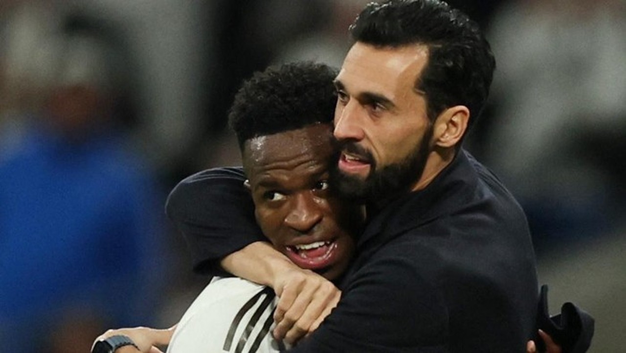 Alvaro Arbeloa: Pintu Saya Selalu Terbuka untuk Pemain Real Madrid Alvaro Arbeloa: Pintu Saya Selalu Terbuka untuk Pemain Real Madrid