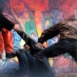 Aksi Brutal 7 Pria di Ritel Jaksel: Tabrak Motor, Serang Karyawan, Motif Misterius