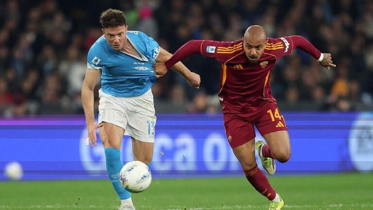 Hasil Imbang Napoli vs AS Roma: Malen Dua Gol, Skor Akhir 2-2 di Serie A Hasil Imbang Napoli vs AS Roma: Malen Dua Gol, Skor Akhir 2-2 di Serie A