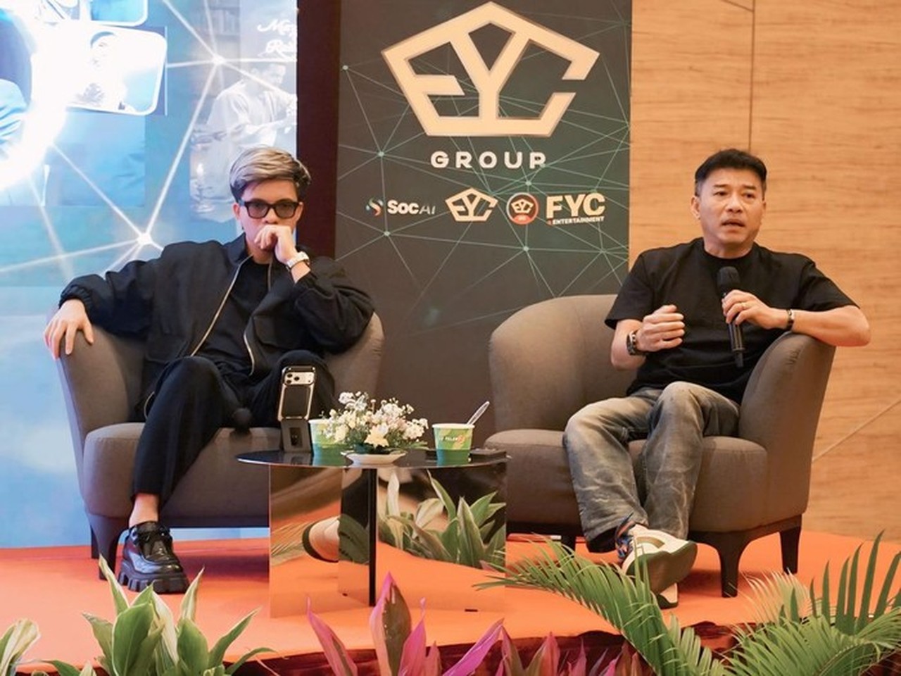 Atta Halilintar dan Anang Hermansyah Angkat Bicara Soal Ancaman AI bagi Kreator Konten Atta Halilintar dan Anang Hermansyah Angkat Bicara Soal Ancaman AI bagi Kreator Konten