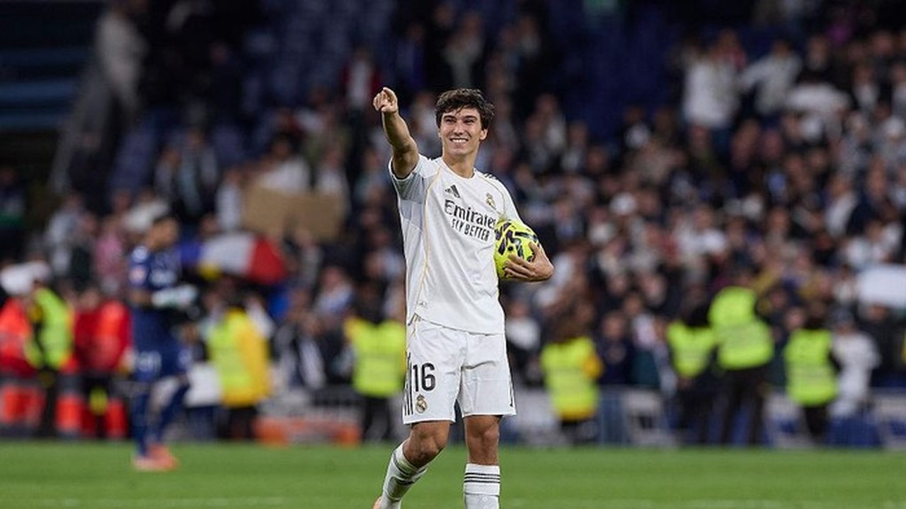 Gonzalo Garcia Bersinar Tanpa Mbappe, Real Madrid Gasak Real Sociedad 4-1 Gonzalo Garcia Bersinar Tanpa Mbappe, Real Madrid Gasak Real Sociedad 4-1