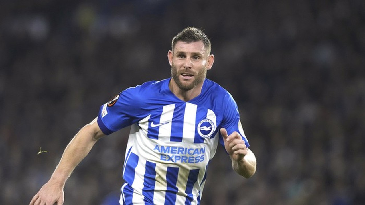 James Milner Samai Rekor Gareth Barry di Premier League, Namun Menit Bermain Masih Tertinggal Jauh James Milner Samai Rekor Gareth Barry di Premier League, Namun Menit Bermain Masih Tertinggal Jauh