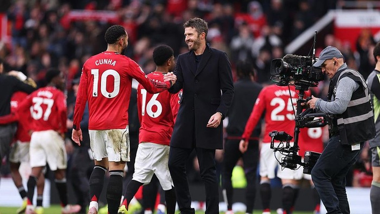 Manchester United Puncaki Klasemen Liga Inggris Tahun Kalender 2026, Tottenham Terpuruk Manchester United Puncaki Klasemen Liga Inggris Tahun Kalender 2026, Tottenham Terpuruk
