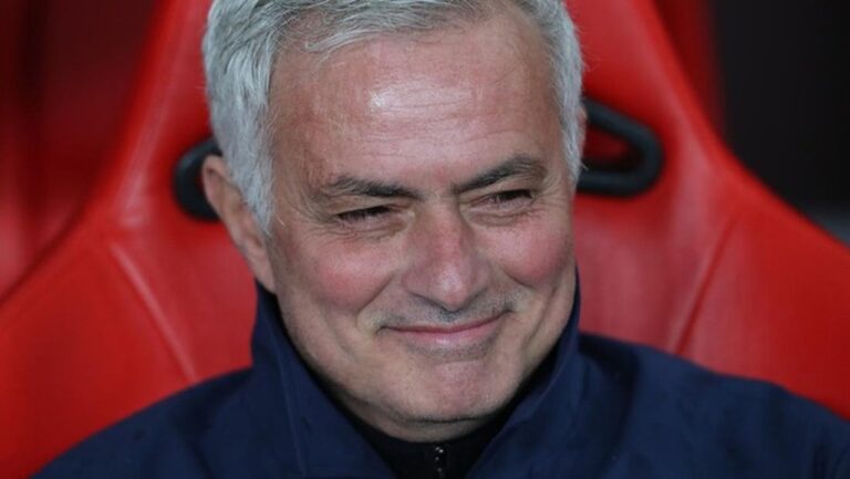 Jose Mourinho Bantah Rumor Kembali Latih Real Madrid, Fokus pada Benfica Jose Mourinho Bantah Rumor Kembali Latih Real Madrid, Fokus pada Benfica