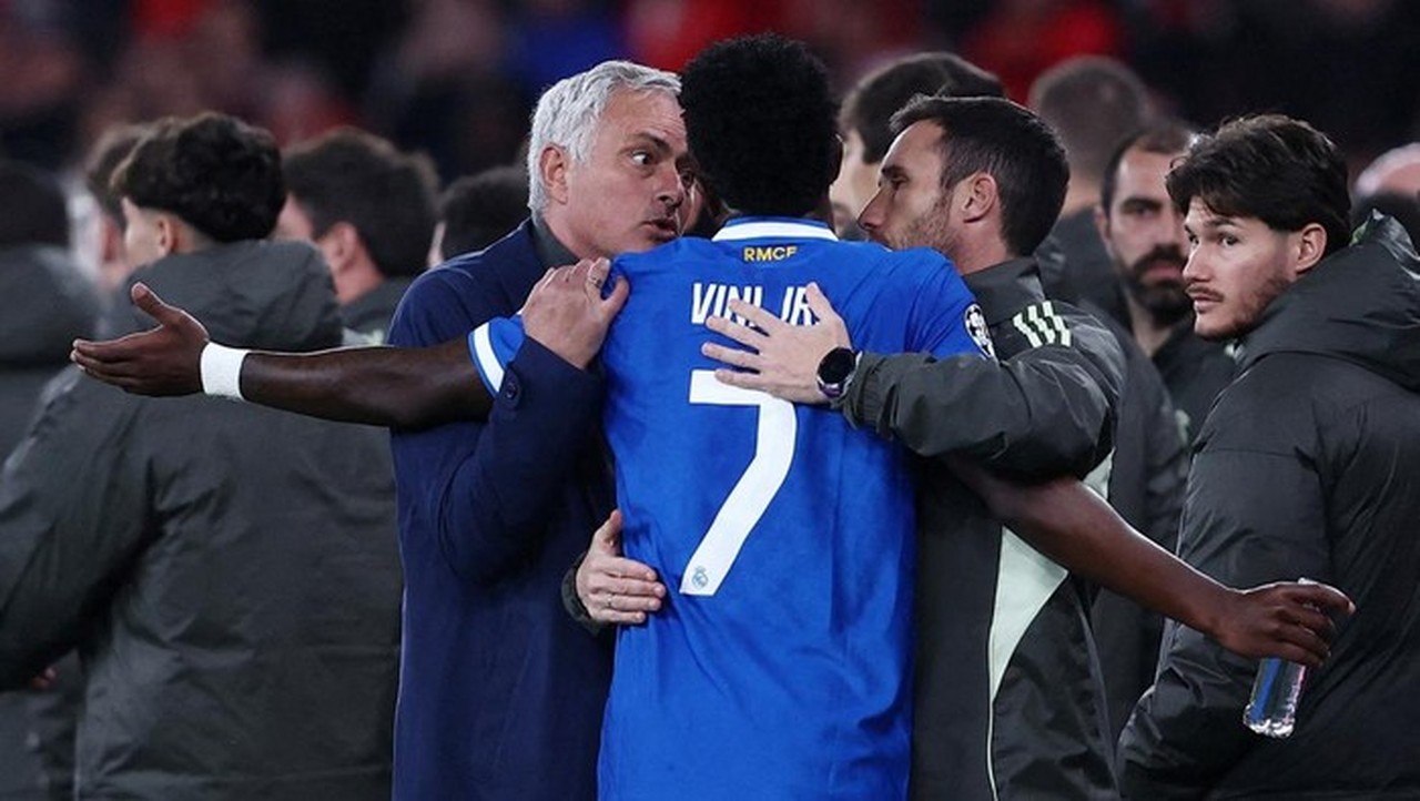 Mourinho Kritik Selebrasi Vinicius Junior: ‘Tidak Sopan dan Memanasi Lawan’