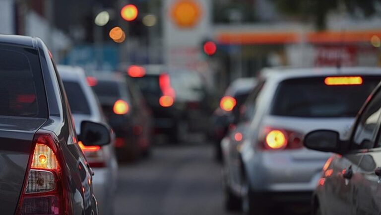 Usai Libur Panjang Imlek, Arus Kendaraan Menuju Jakarta Alami Kemacetan di Sejumlah Tol Usai Libur Panjang Imlek, Arus Kendaraan Menuju Jakarta Alami Kemacetan di Sejumlah Tol