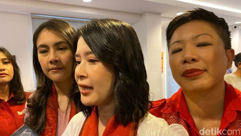 Rumah Jokowi di Solo Disebut ‘Tembok Ratapan’, PSI: Bukti Dicintai Masyarakat Rumah Jokowi di Solo Disebut ‘Tembok Ratapan’, PSI: Bukti Dicintai Masyarakat