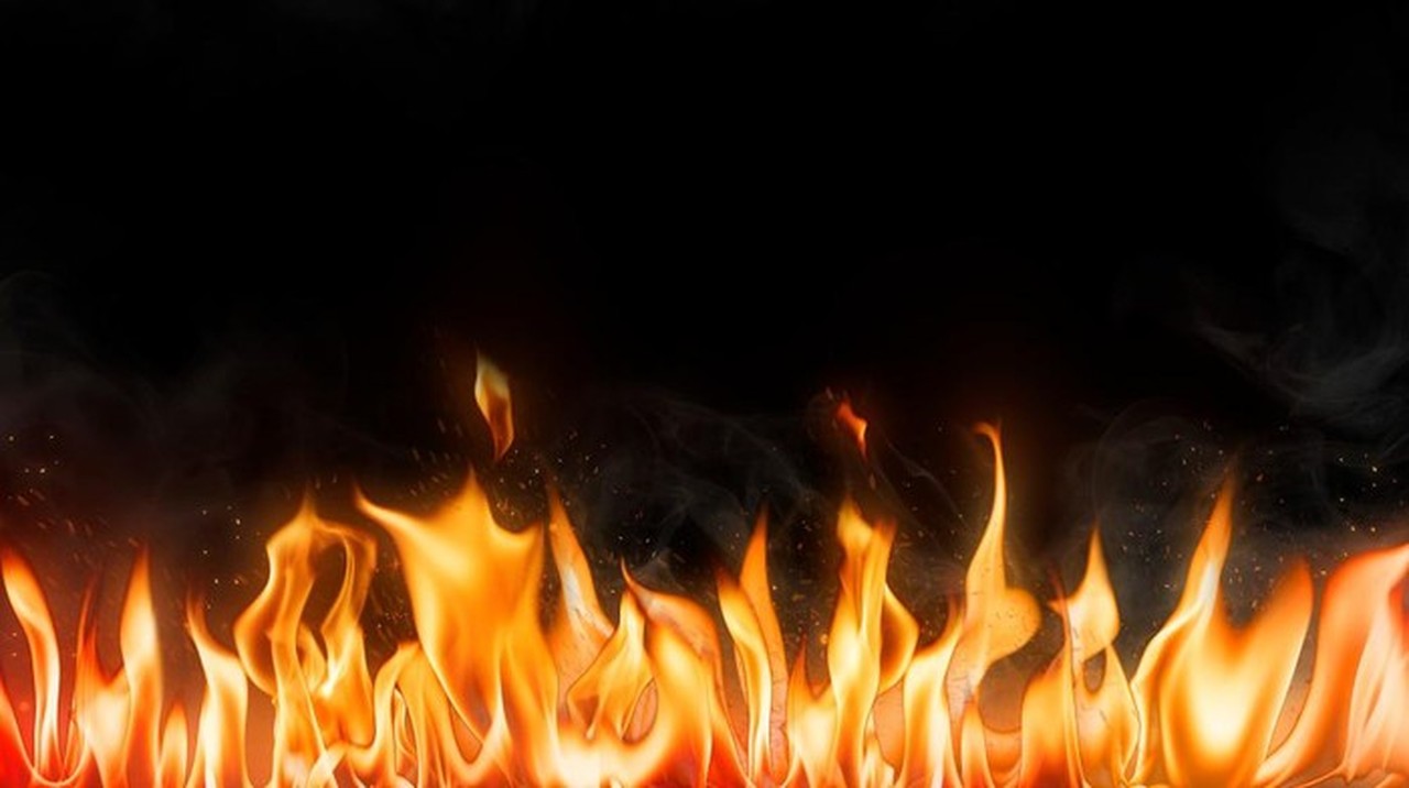 Gudang Ban di Pondok Aren Tangerang Selatan Dilalap Api, Asap Hitam Membubung Tinggi