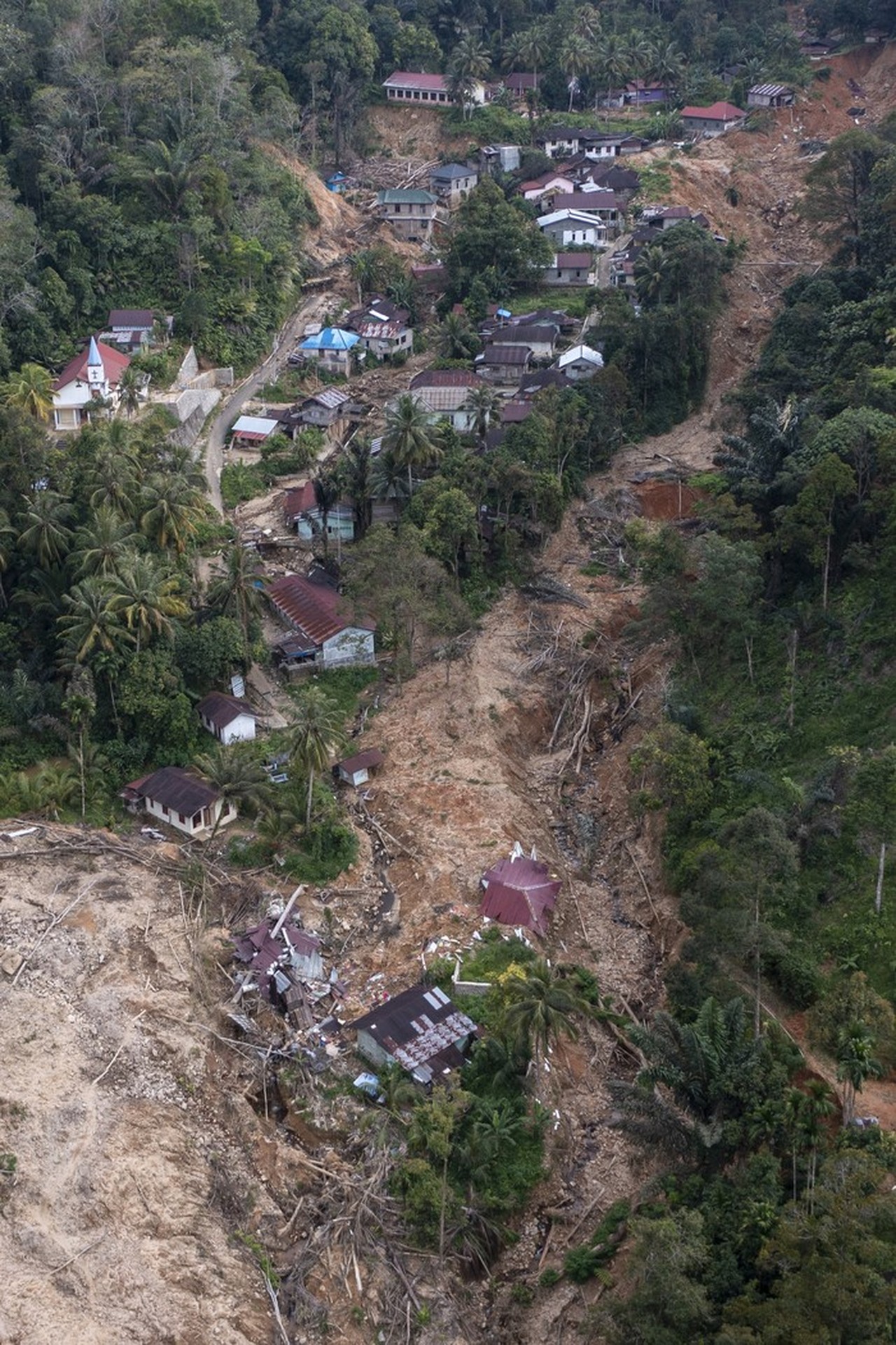 DPR dan Pemerintah Targetkan Pemulihan Bencana Sumatera Tuntas Sebelum Lebaran 2026