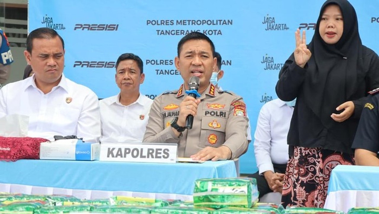Polres Tangerang Sita 25 Kg Sabu, Dua Residivis Narkoba Dibekuk dalam Mobil Mewah Polres Tangerang Sita 25 Kg Sabu, Dua Residivis Narkoba Dibekuk dalam Mobil Mewah