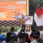 Gubernur DKI Jakarta Serahkan Kartu KJMU kepada 2.524 Mahasiswa di 69 PTN