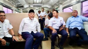 Andre Rosiade dan Gubernur Sumbar Jajal Kereta, Matangkan Rencana Commuter Line Padang