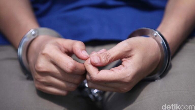 Tiga Remaja Tertangkap Warga Cipayung Saat Mencari Tembakau Sintetis di Malam Tarawih