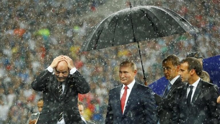 Presiden FIFA Usulkan Cabut Sanksi Sepak Bola Rusia, Nilai Hukuman Tak Efektif