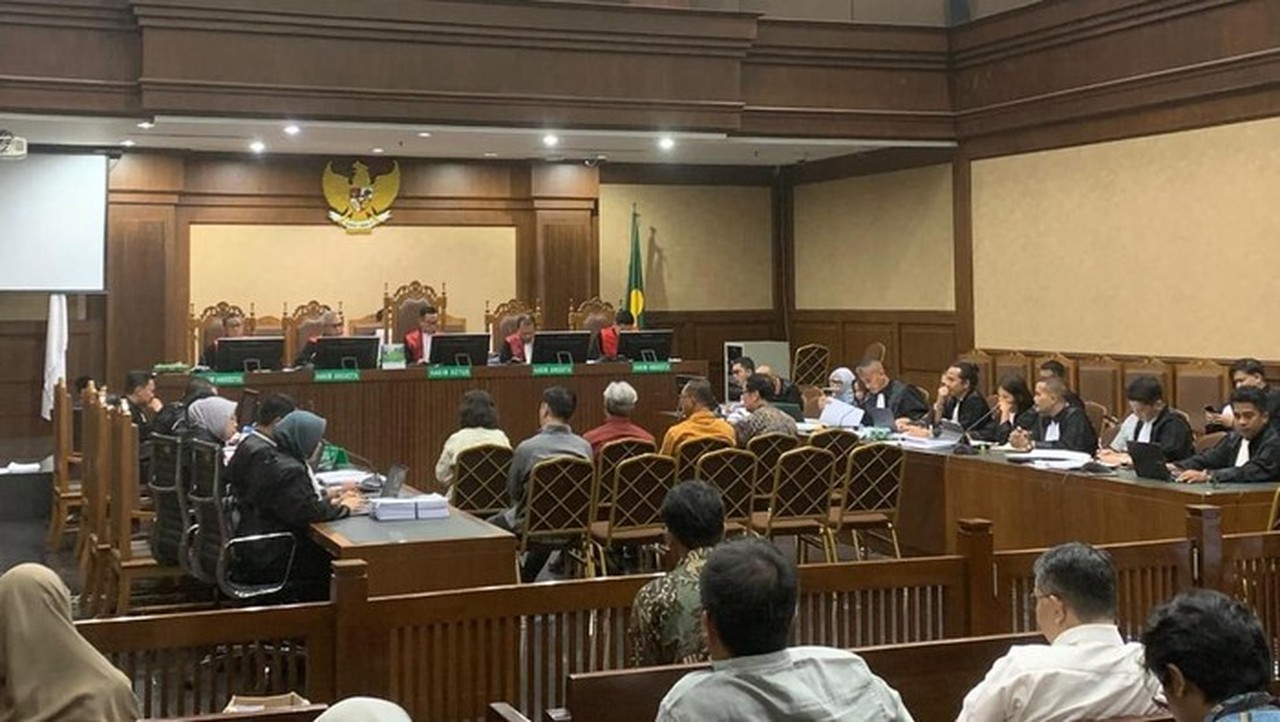 Saksi Kasus Chromebook Akui Berdebar dan Kembalikan Rp 5,2 Miliar di Sidang Tipikor Saksi Kasus Chromebook Akui Berdebar dan Kembalikan Rp 5,2 Miliar di Sidang Tipikor