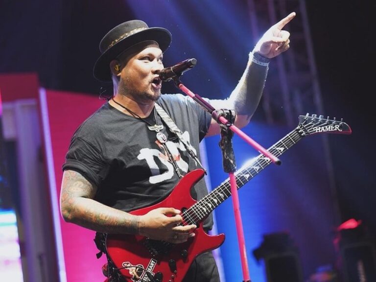 Virgoun Tunda Klarifikasi ke Komnas Anak Terkait Laporan Inara Rusli Soal Hak Asuh Anak Virgoun Tunda Klarifikasi ke Komnas Anak Terkait Laporan Inara Rusli Soal Hak Asuh Anak