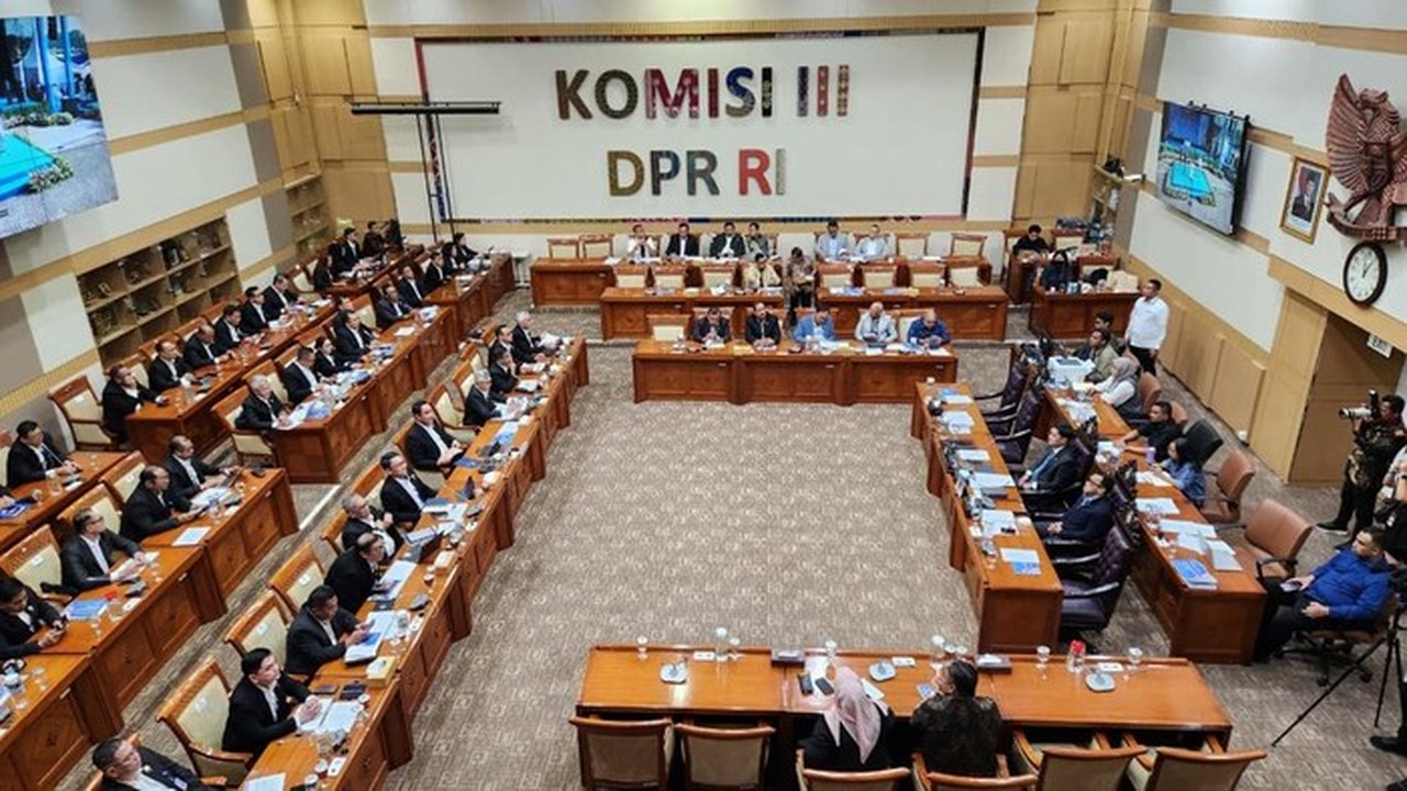 Sorotan Komisi III DPR ke BNN: Maraknya Penyalahgunaan ‘Whip Pink’ di Kalangan Remaja Sorotan Komisi III DPR ke BNN: Maraknya Penyalahgunaan ‘Whip Pink’ di Kalangan Remaja