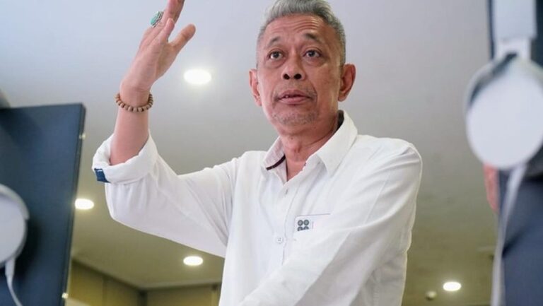 Kemensos Salurkan Bantuan Rp 5 Juta per Keluarga Korban Bencana Sumatera untuk Rintisan Usaha Kemensos Salurkan Bantuan Rp 5 Juta per Keluarga Korban Bencana Sumatera untuk Rintisan Usaha