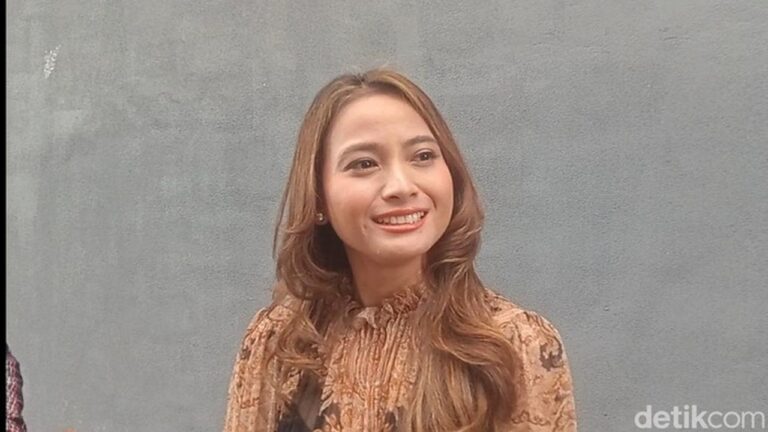 Acha Septriasa dan Eks Suami Sepakati Pola Asuh Anak Bergiliran Dua Bulan