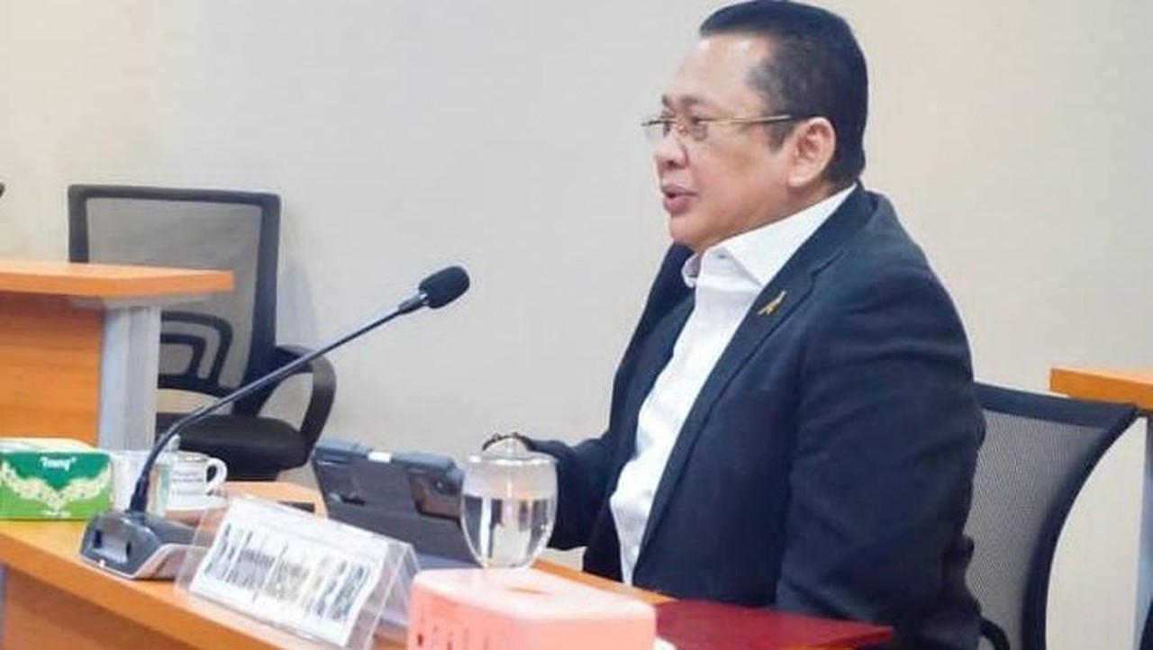 Bamsoet Ingatkan Indonesia Tanpa ‘Pintu Darurat’ Konstitusi Pasca Amandemen UUD 1945 Bamsoet Ingatkan Indonesia Tanpa ‘Pintu Darurat’ Konstitusi Pasca Amandemen UUD 1945