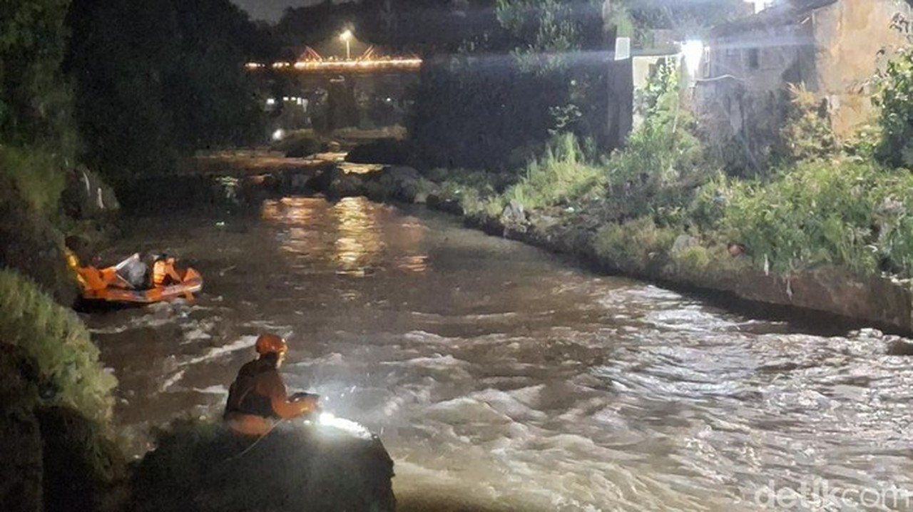 Bocah 8 Tahun Hanyut Terbawa Arus Sungai Cisadane Bogor Saat Bermain Air