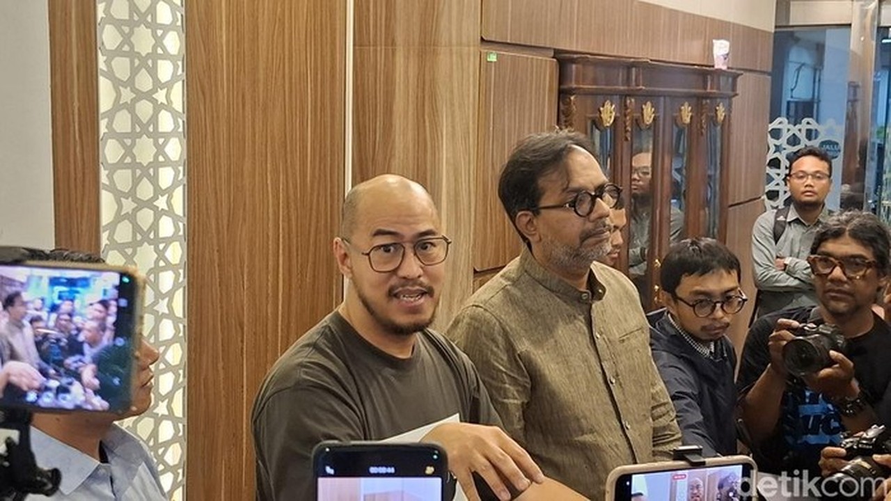 Pandji Pragiwaksono dan Haris Azhar Bertemu MUI, Bahas ‘Mens Rea’ dan Keresahan Publik