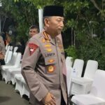 Kapolri dan Wakapolri Melayat ke Rumah Duka Eyang Meriyati Hoegeng di Depok
