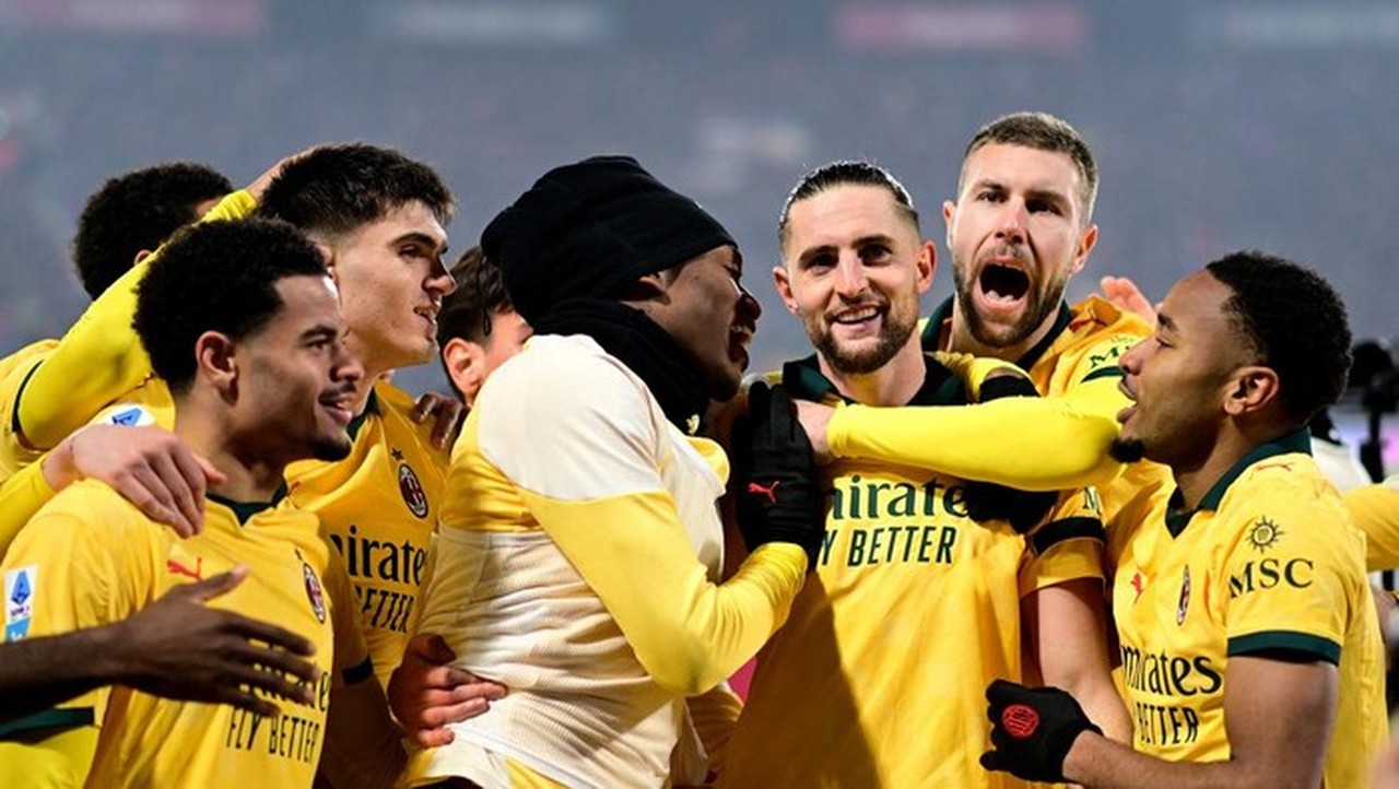 AC Milan Libas Bologna 3-0, Kokoh di Peringkat Kedua Klasemen Serie A AC Milan Libas Bologna 3-0, Kokoh di Peringkat Kedua Klasemen Serie A