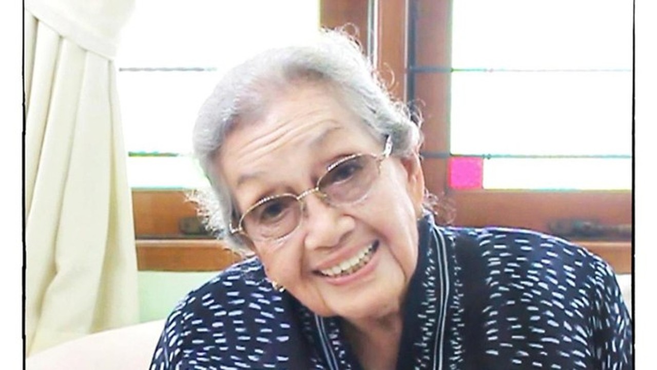 Eyang Meri Hoegeng Berpulang di Usia 100 Tahun, Dikenang Sebagai Istri Teladan Eyang Meri Hoegeng Berpulang di Usia 100 Tahun, Dikenang Sebagai Istri Teladan