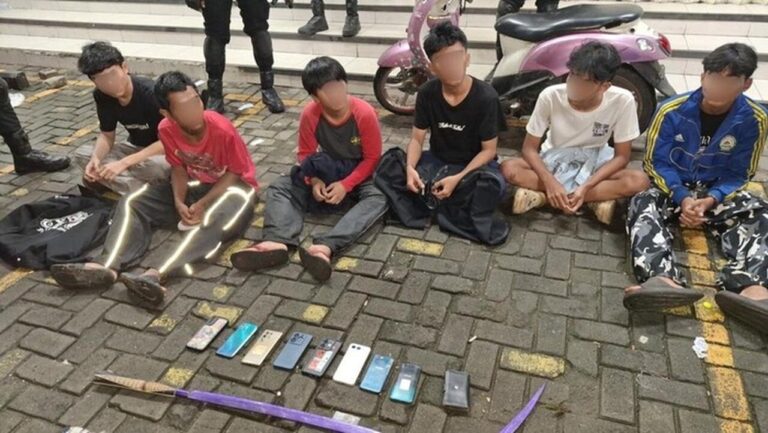 Brimob Polda Metro Jaya Gagalkan Tawuran Remaja di Kramat Jati, 6 Pemuda Diamankan