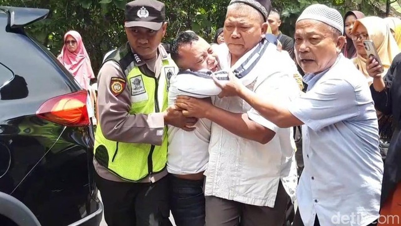 Tangis Purwanto Pecah di Boyolali, Pulang Merantau Demi Makamkan Anak Korban Perampokan Sadis
