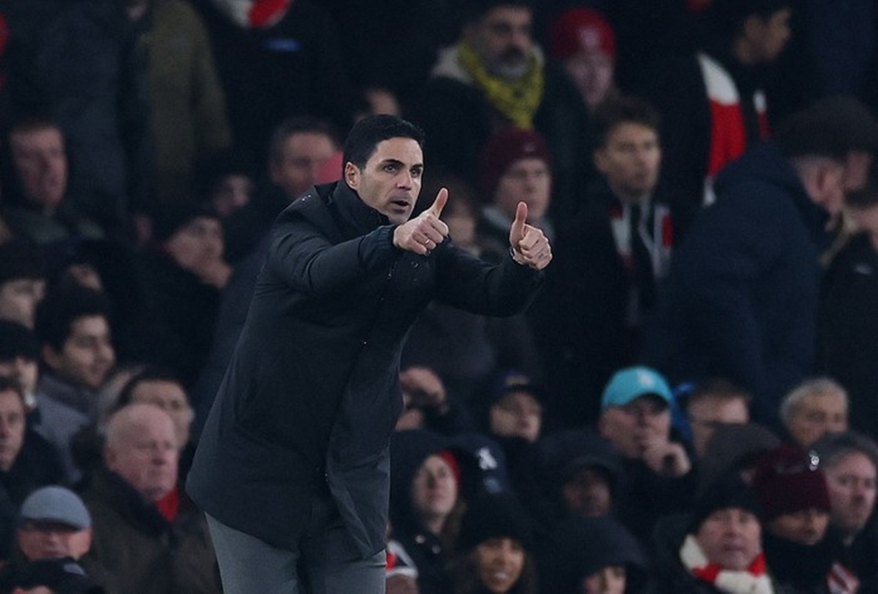 Mikel Arteta Kena Kartu Kuning Akibat Tertawa di Laga Arsenal vs Chelsea
