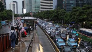 Aturan Pemasangan Bendera Partai di Jakarta: Satpol PP Tegaskan Larangan di Sudirman-Thamrin
