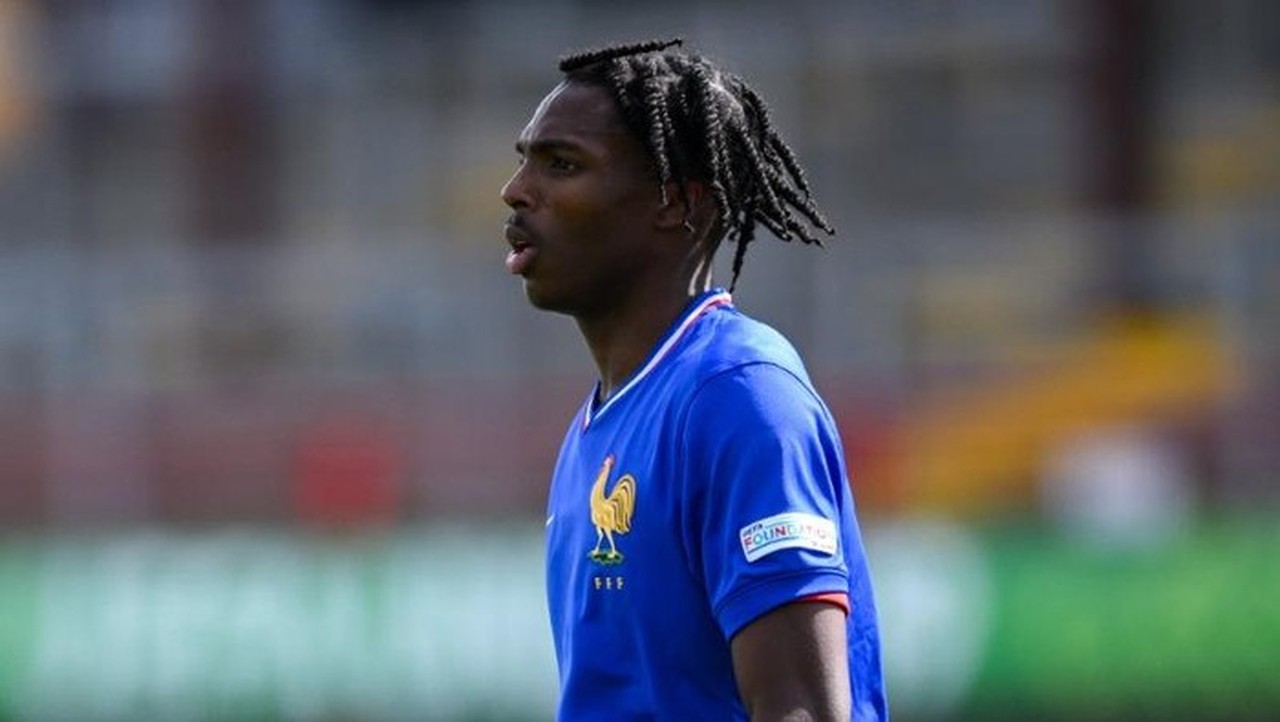 Liverpool Dihujat Usai Boyong Bek Muda Rp 1,4 Triliun, Duggary: Klub Dungu!