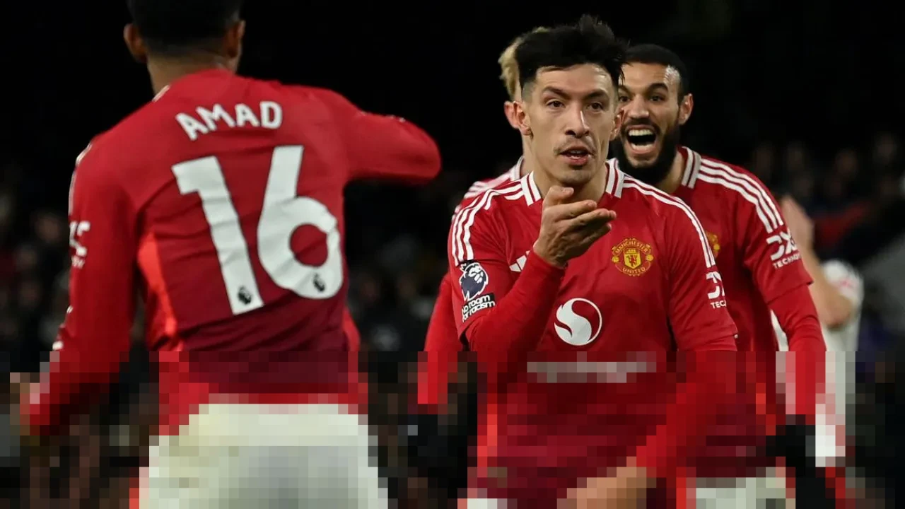 Manchester United Bergerak Cepat, Siapkan Kontrak Baru untuk Lisandro Martinez di Tengah Minat Barcelona