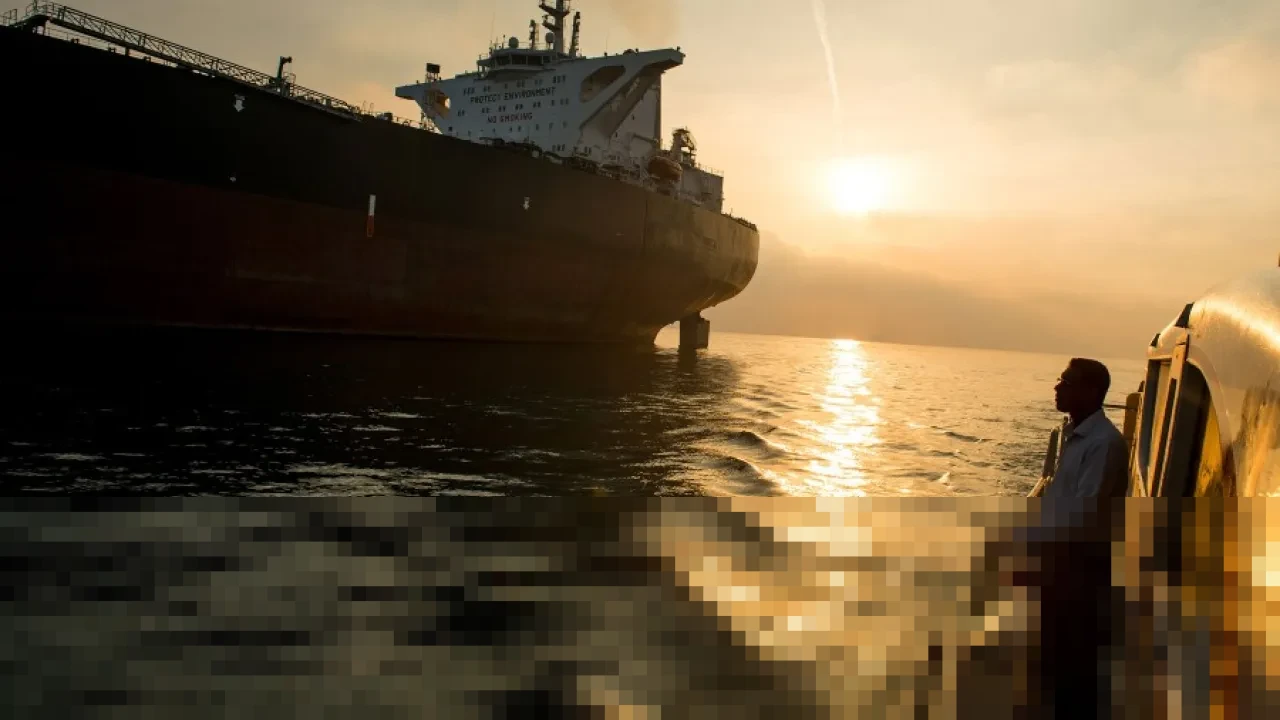 Rusia dan Iran Banting Harga Minyak ke China di Tengah Sanksi dan Stok Melimpah