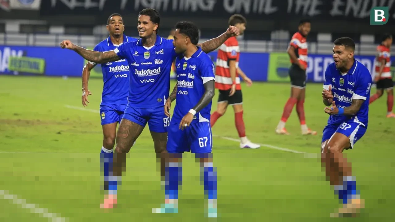 Persib Bandung Pesta Gol 5-0 atas Madura United, Kokoh di Puncak BRI Super League