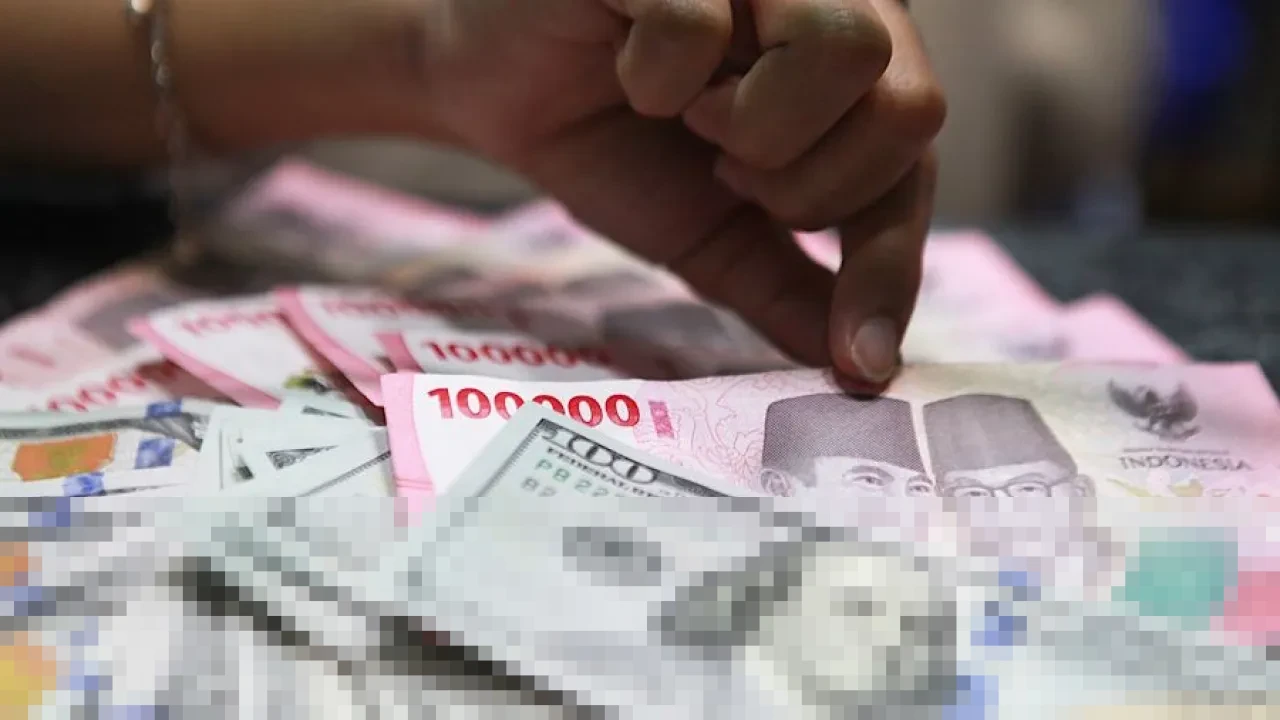 Rupiah Kembali Tertekan di Akhir Februari 2026, Sentimen Global dan Penjualan SBN Jadi Sorotan